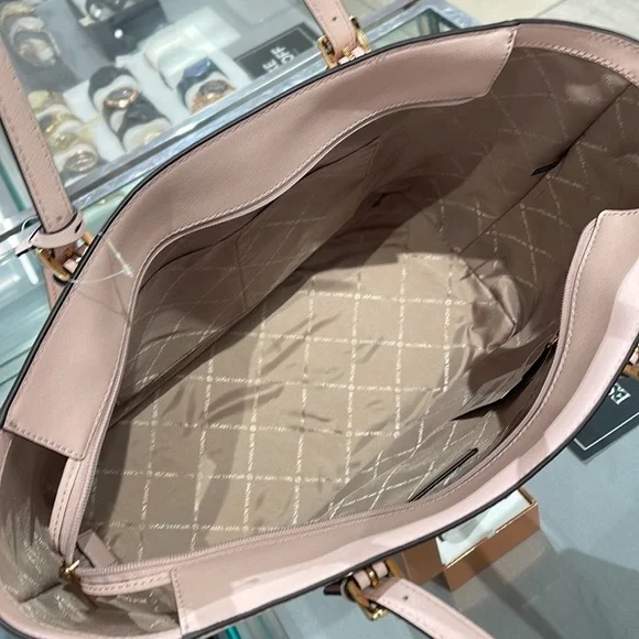 Michael Kors Gilly Large Drawstring Travel Leather Top Zip Tote 
 Powder Blash - Picture 11 of 16